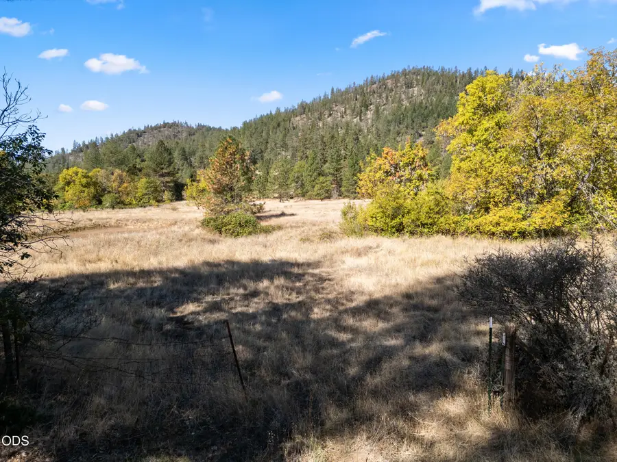 685 Bolt Mountain Road, Grants Pass, OR 97527 - #3