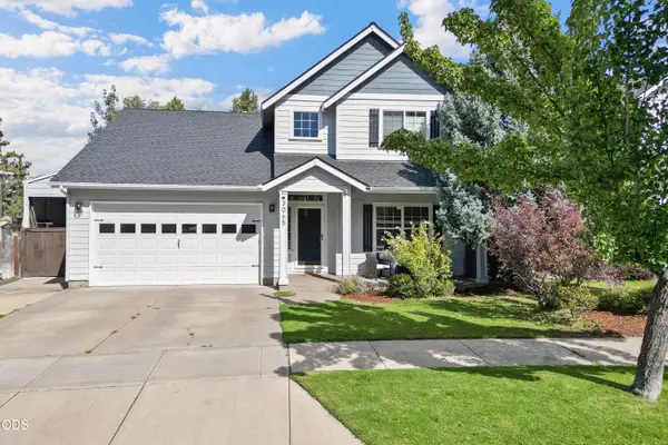 3062 NE Quiet Canyon Drive, Bend, OR 97701