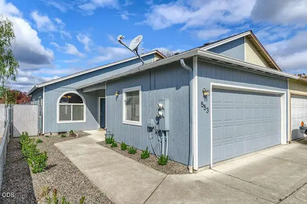 553 Mountain View Drive, Central Point, OR 97502