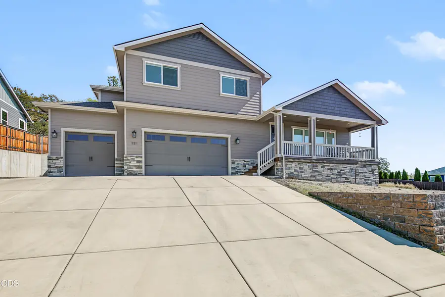 332 Avalon Terrace, Eagle Point, OR 97524 - #2