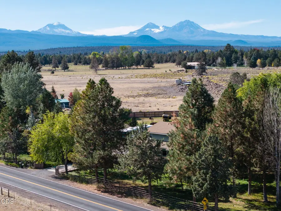 19210 Pinehurst Road, Bend, OR 97703 - #3