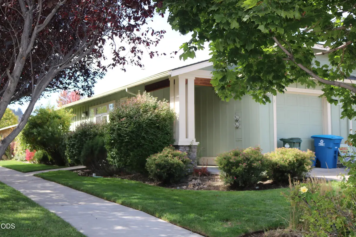1015 NE Watt Way, Bend, OR 97701 - #1