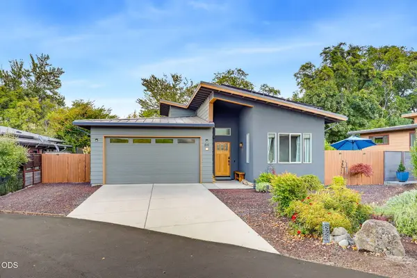 819 Briggs Lane, Ashland, OR 97520