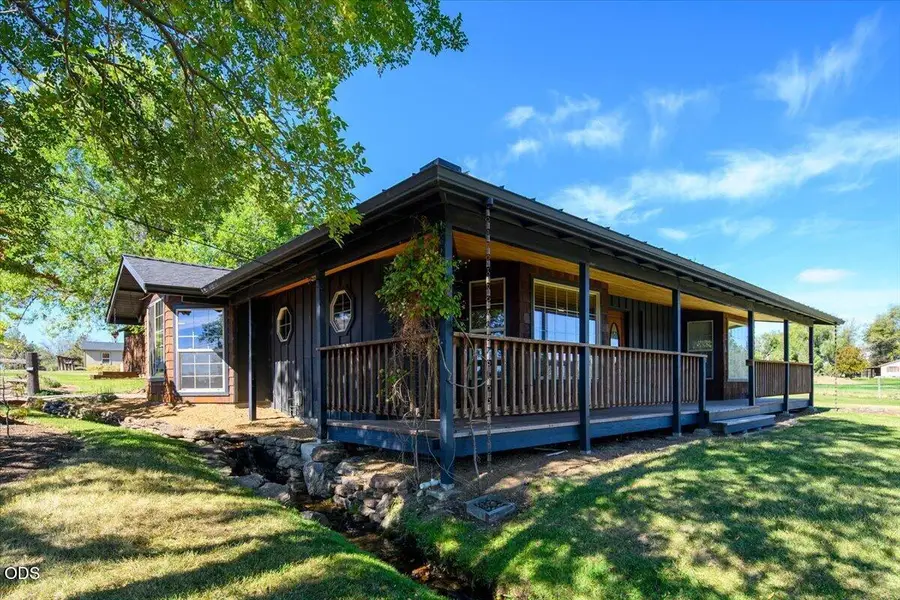 2097 NW Helmholtz Way, Redmond, OR 97756 - #3