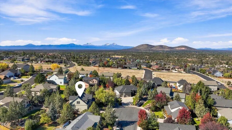 3750 SW Crest Court, Redmond, OR 97756 - #2