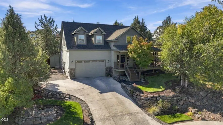 3750 SW Crest Court, Redmond, OR 97756 - #3