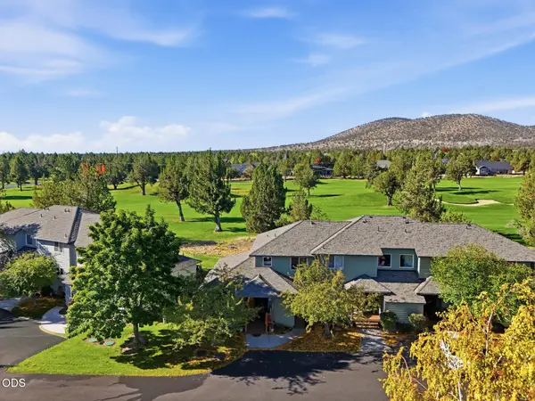 999 Golden Pheasant Drive, Redmond, OR 97756