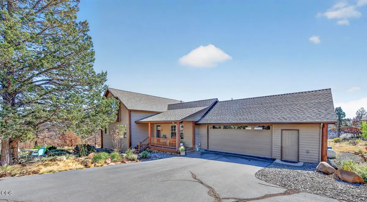 17555 Mountain View Road, Sisters, OR 97759 - #1