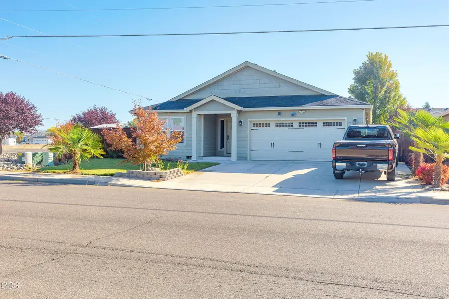 7594 27th Street, White City, OR 97503 - #2