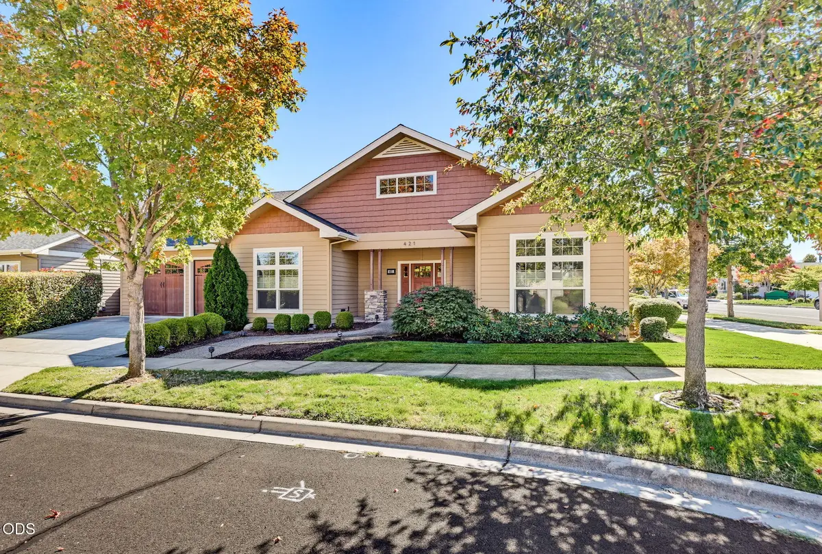 421 Stone Pointe Drive, Central Point, OR 97502 - #1