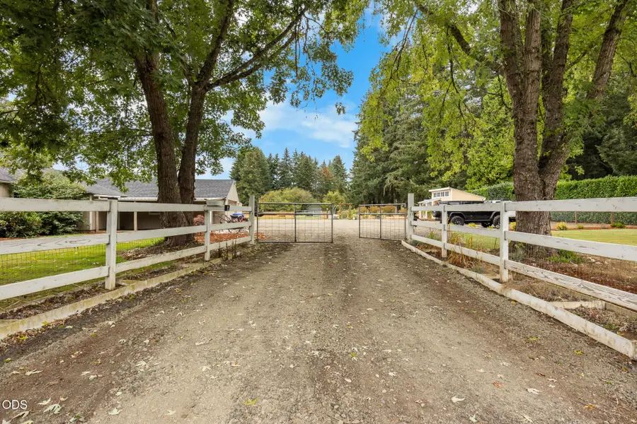 27321 Clear Lake Road, Eugene, OR 97402 - #2