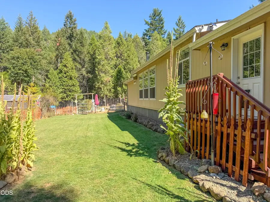 102 Briar Lane, Selma, OR 97538 - #2