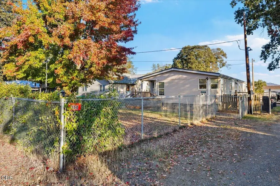 350 W Gregory Road, Central Point, OR 97502 - #2