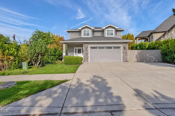 3631 Creek View Drive, Medford, OR 97504