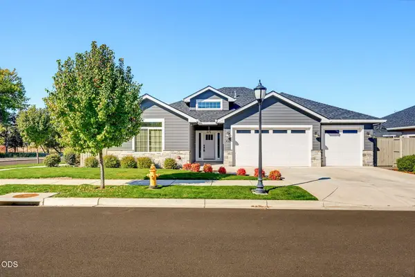 436 Montana Way, Medford, OR 97504