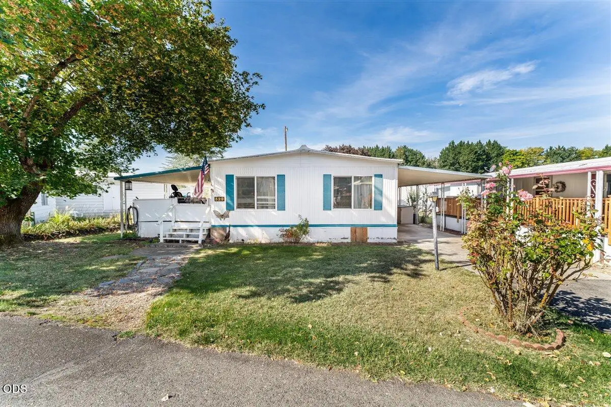 329 Beechwood Drive, Grants Pass, OR 97526 - #1