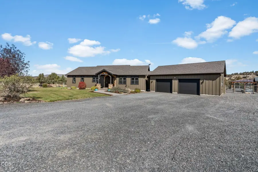 4685 SW Trout Road, Terrebonne, OR 97760 - #2