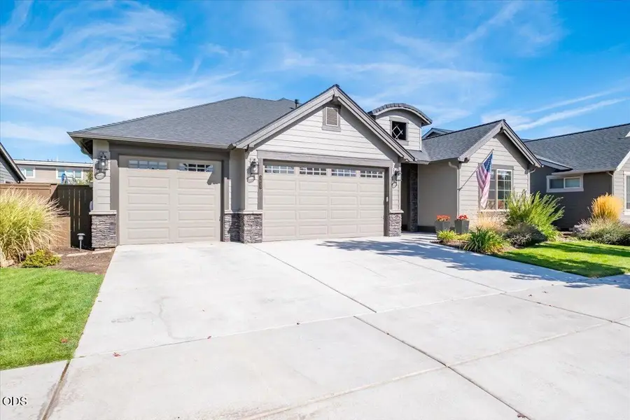 3635 SW Badger Court, Redmond, OR 97756 - #3