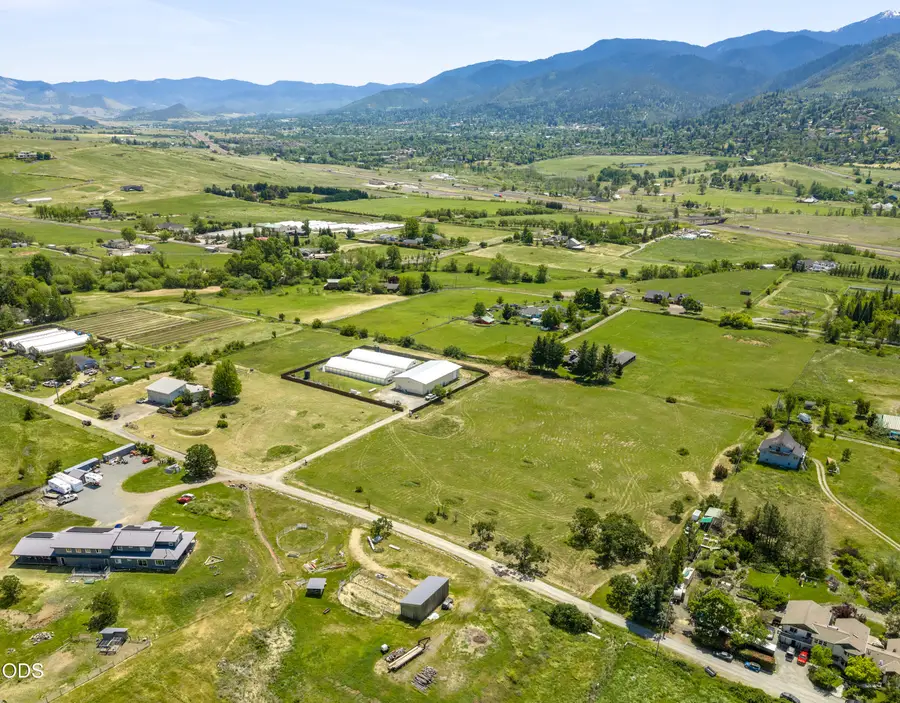 380 E Butler Lane, Ashland, OR 97520 - #3