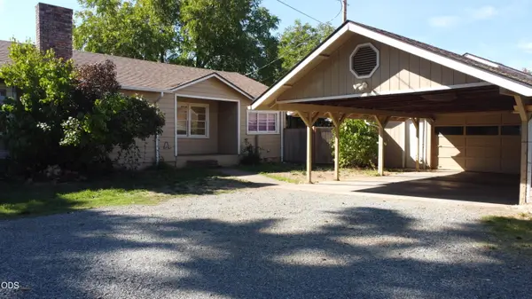 2922 Walnut Avenue, Grants Pass, OR 97527