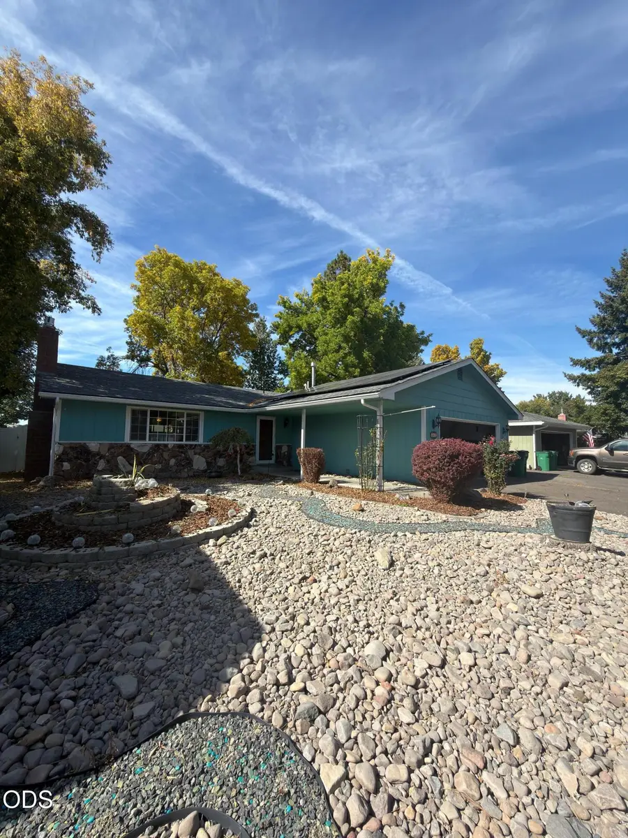 4832 Driftwood Drive, Klamath Falls, OR 97603 - #2