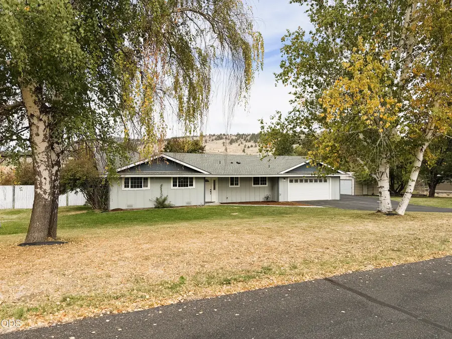 5220 Mason Lane, Klamath Falls, OR 97601 - #2