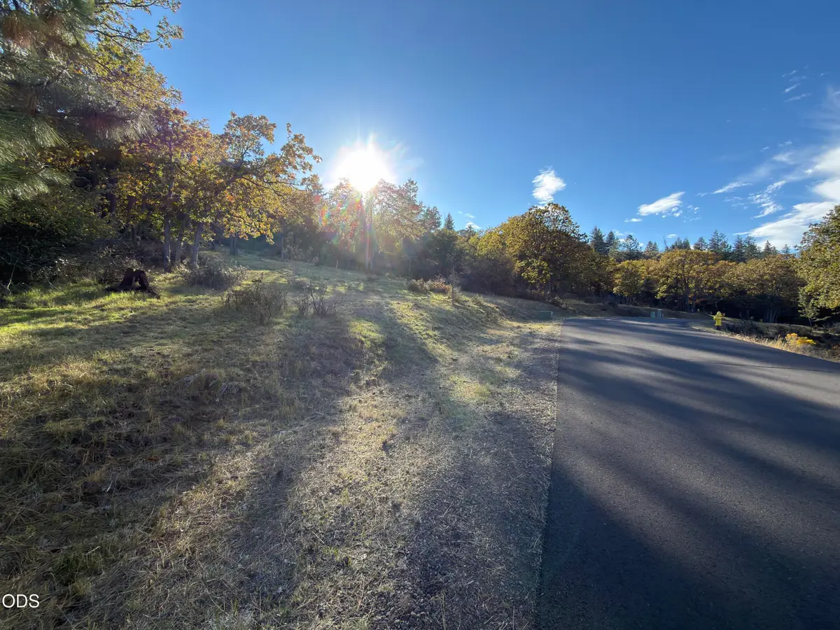 Coopers Hawk Road #852, Klamath Falls, OR 97601 - #1
