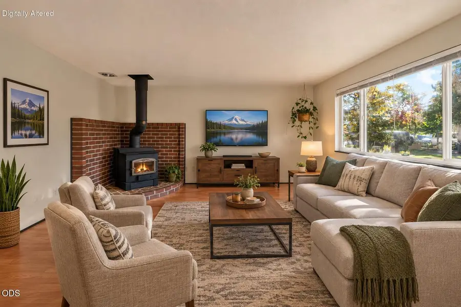 231 SE Airpark Drive, Bend, OR 97702 - #2