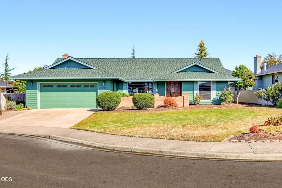 3527 Brannon Drive, Medford, OR 97504 - #2