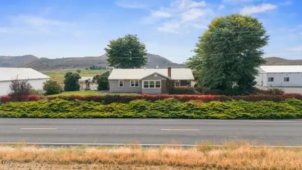 892 Cross Road, Klamath Falls, OR 97603