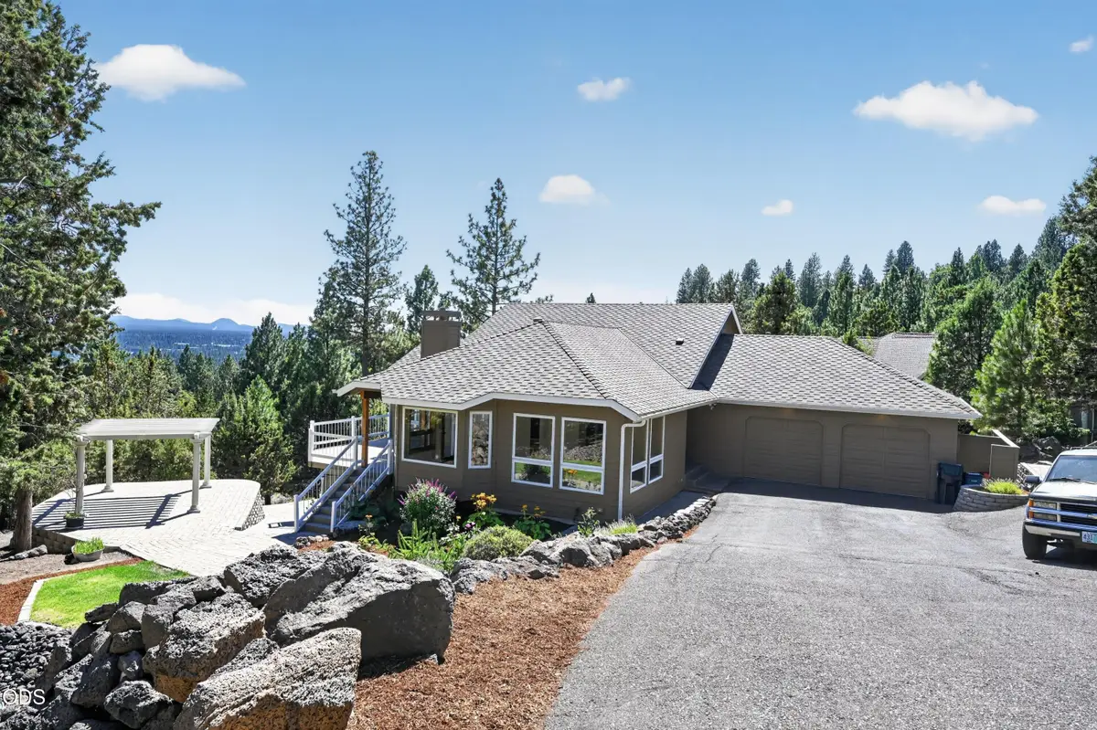 1573 NW City View Drive, Bend, OR 97703 - #1