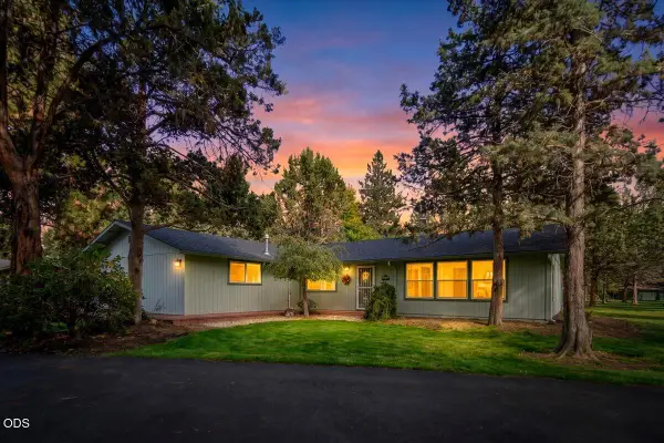 20757 Saint George Court, Bend, OR 97702