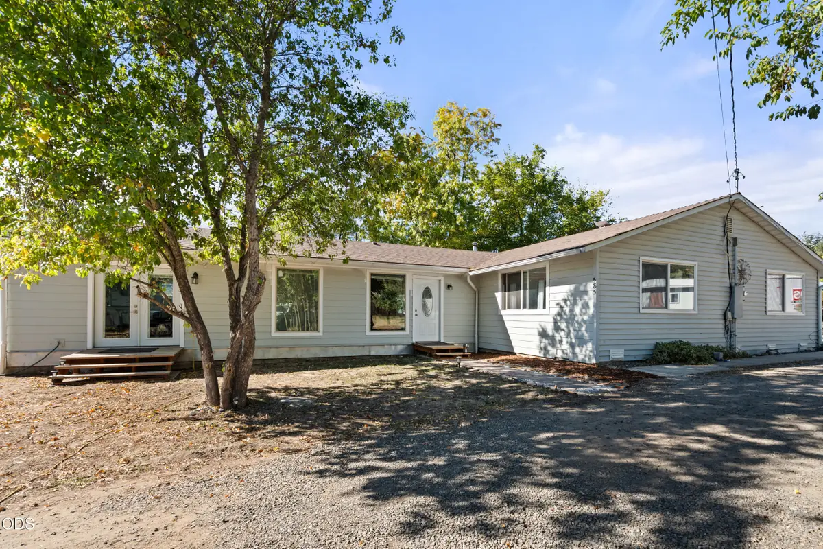 585 Craiglea Drive, Eagle Point, OR 97524 - #1