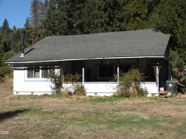 1144 Starveout Creek Road, Azalea, OR 97410