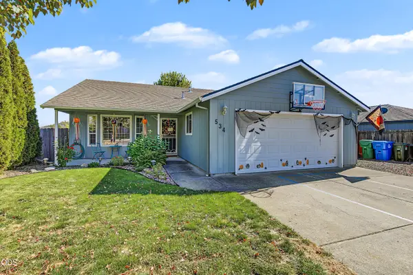 534 Westminster Drive, Eagle Point, OR 97524