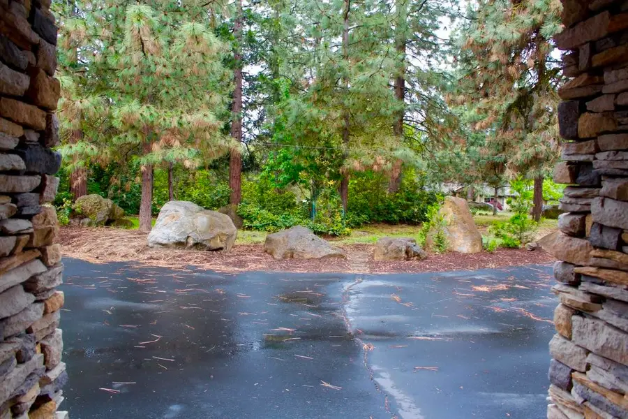 11547 Kestrel Road, Klamath Falls, OR 97601 - #3