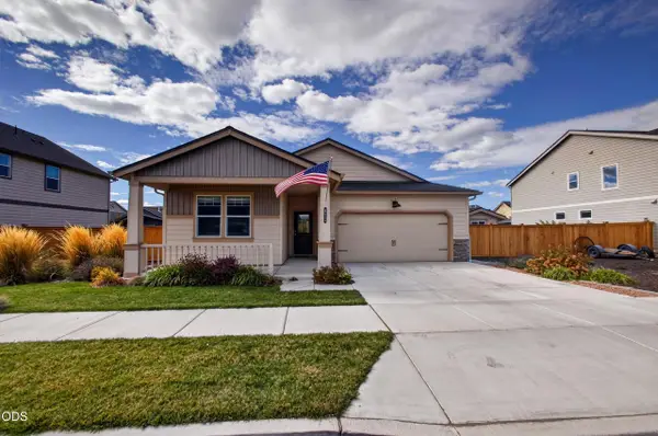 411 SE Stetson Court, Prineville, OR 97754