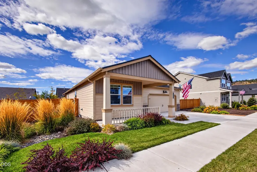 411 SE Stetson Court, Prineville, OR 97754 - #2