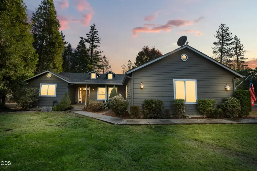 7616 Monument Drive, Grants Pass, OR 97526 - #2