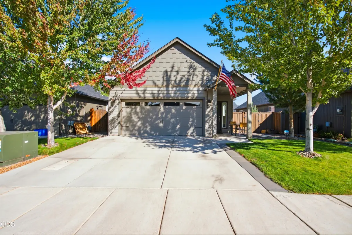 21124 Azalia Avenue, Bend, OR 97702 - #1