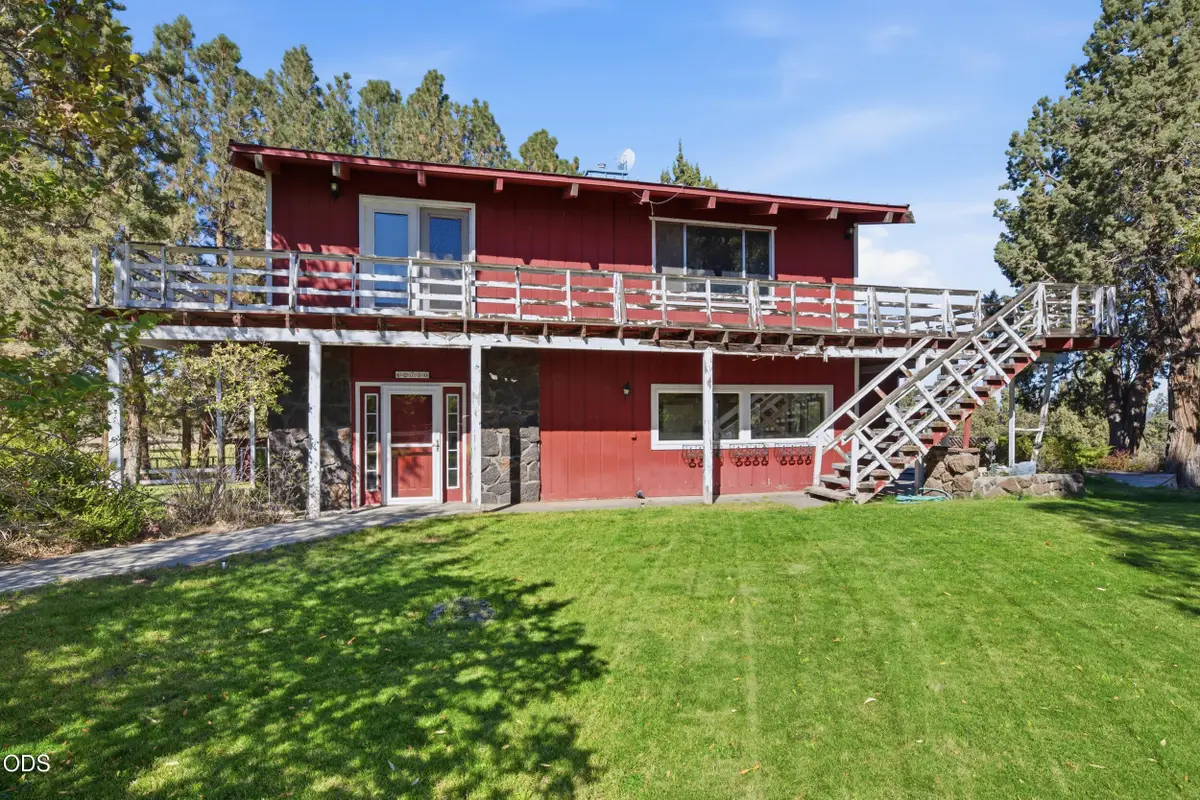 62710 Dixon Loop, Bend, OR 97701 - #1