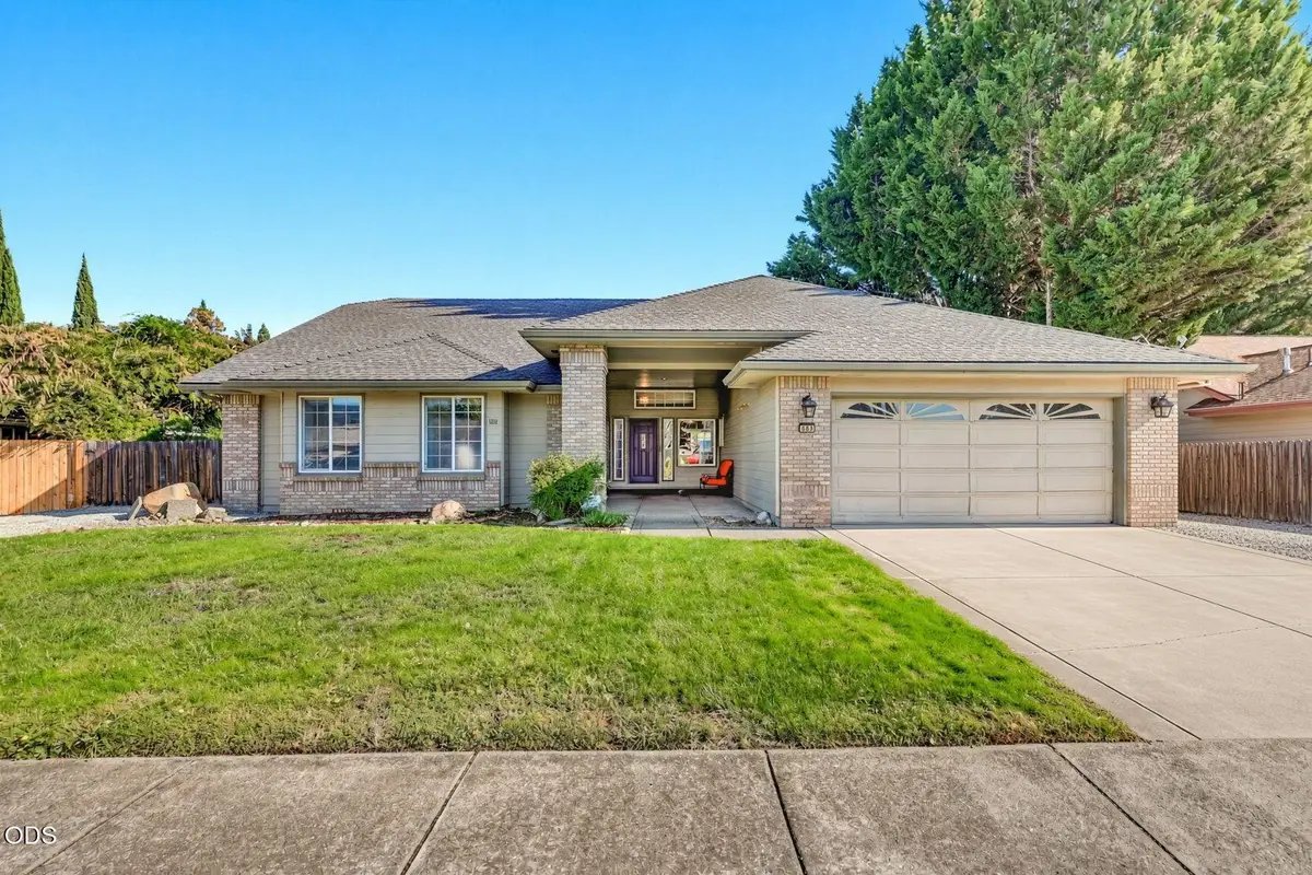 668 Vincent Avenue, Central Point, OR 97502 - #1