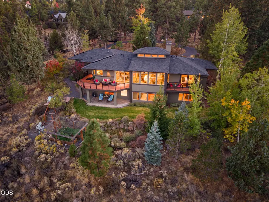 885 NW Chelsea Loop, Bend, OR 97703 - #2