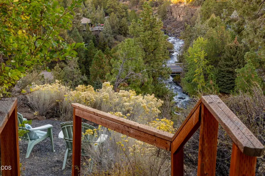 885 NW Chelsea Loop, Bend, OR 97703 - #3