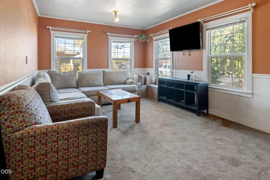 195 S Main Street, Prineville, OR 97754 - #2