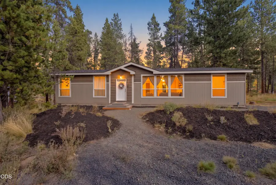 56252 Comet Drive, Bend, OR 97707 - #2