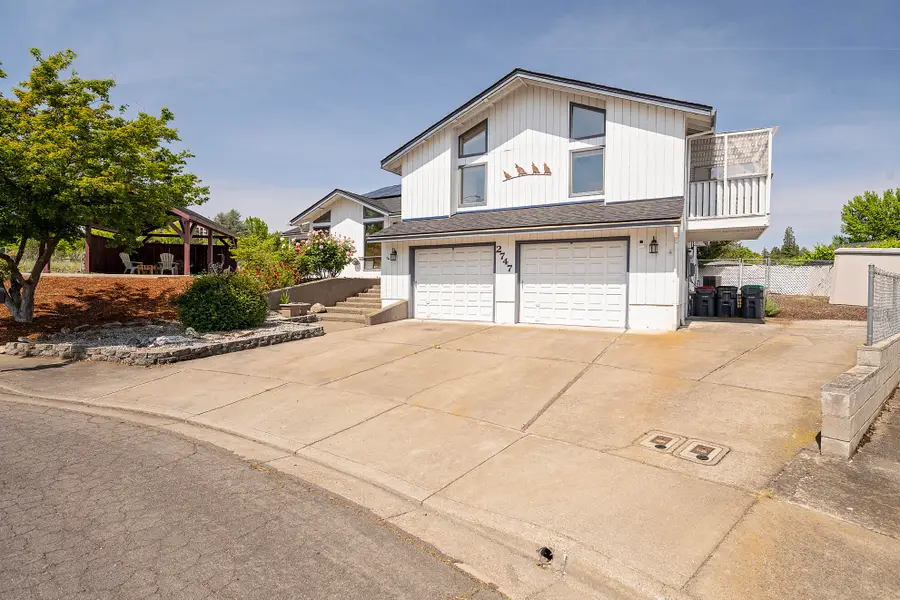 2747 Jessica Circle, Medford, OR 97504 - #2