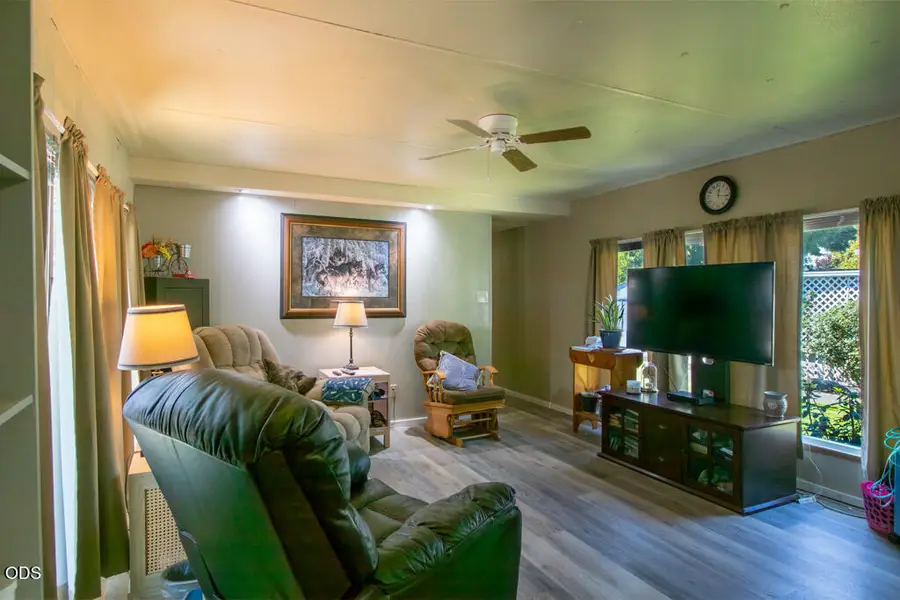 2385 Table Rock Road #SPC 109, Medford, OR 97501 - #3