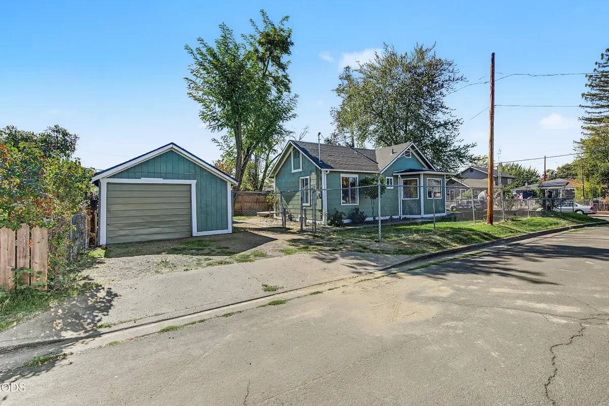714 Narregan Street, Medford, OR 97501 - #1