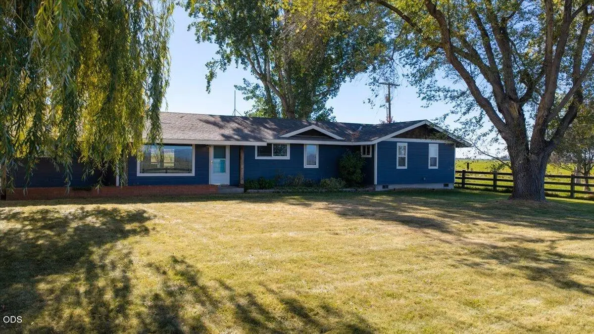 11288 SW Highway 126, Powell Butte, OR 97753 - #1